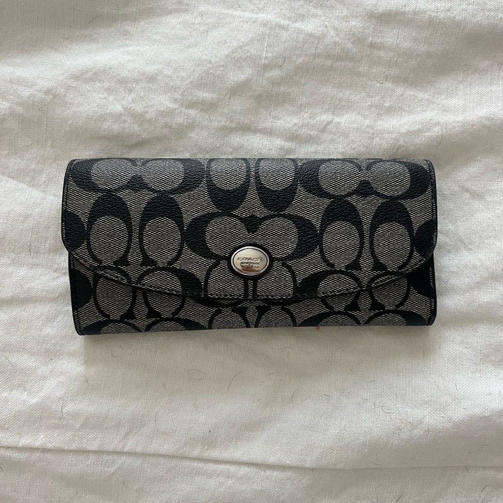 Brand New (NWT) Coach Black Wallet